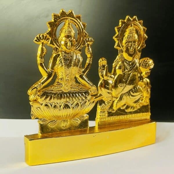 Metal Laxmi Kuber idol